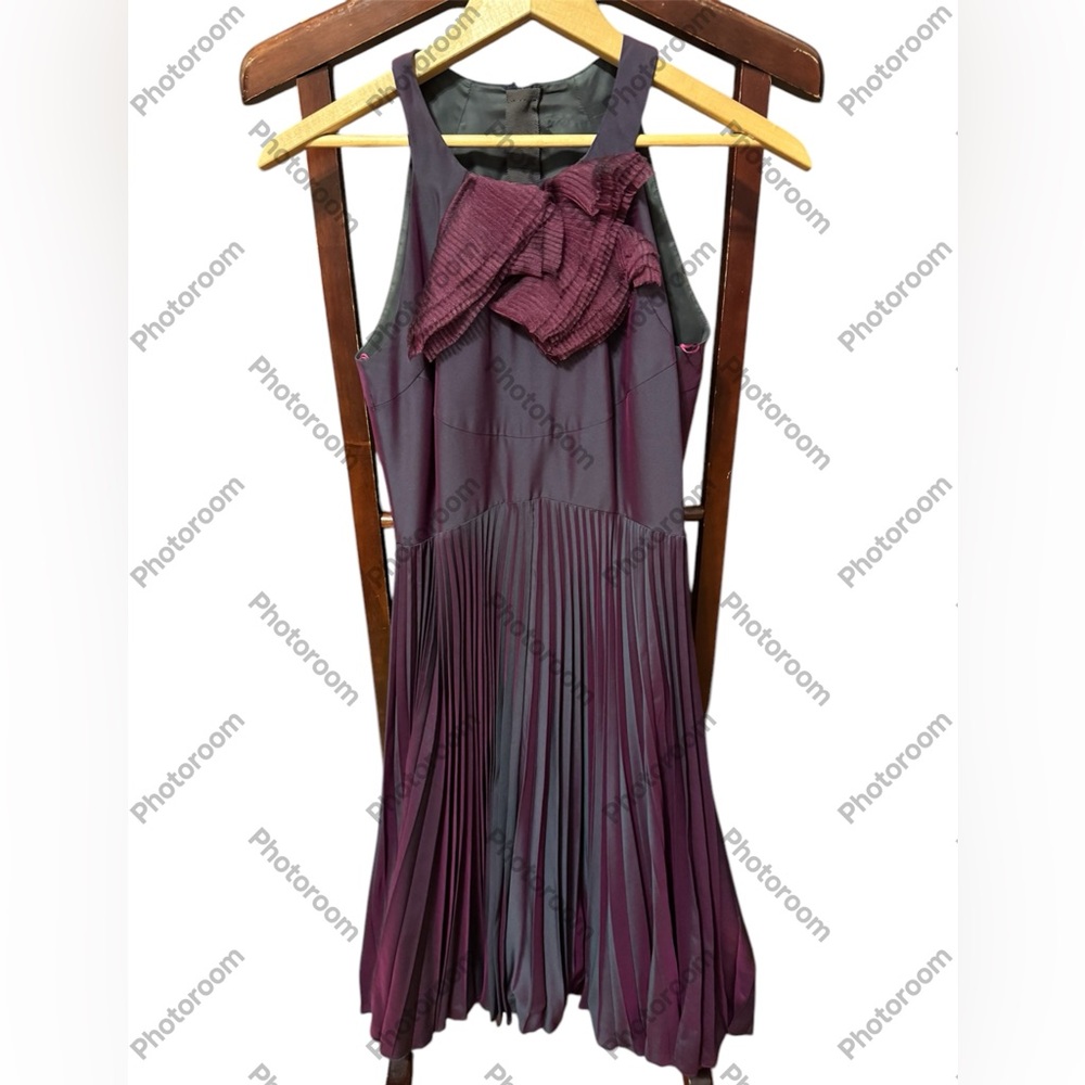 Beautiful silky Hugo Boss dress with ballon skirt size S